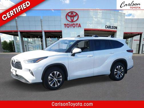 Wind Chill Pearl 2024 Toyota Highlander XLE