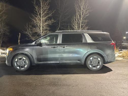 2025 Kia Carnival EX