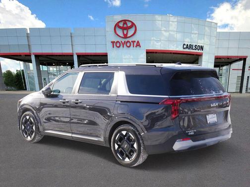 2025 Kia Carnival EX