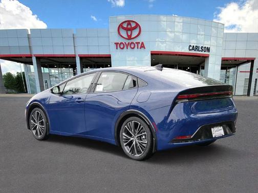 2025 Toyota Prius XLE