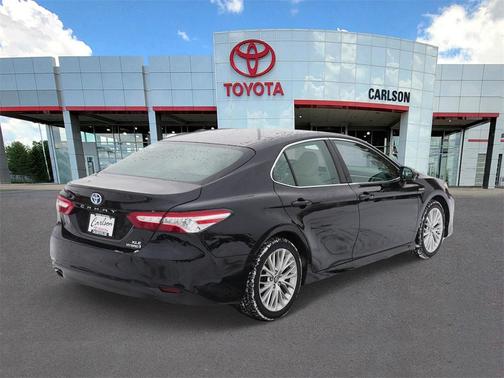 2018 Toyota Camry Hybrid XLE