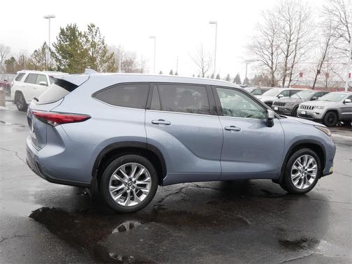 2022 Toyota Highlander Limited