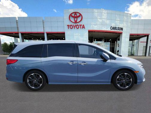 Gray 2024 Honda Odyssey Elite