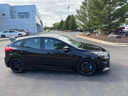 2017 Ford Focus RS Base