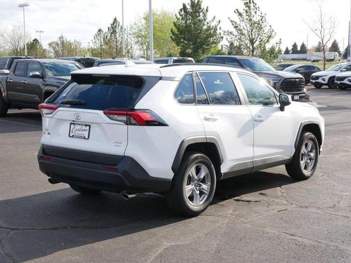 Ice Cap 2025 Toyota RAV4 XLE
