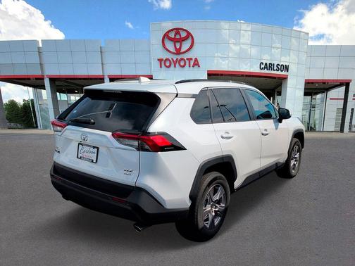 Ice Cap 2025 Toyota RAV4 XLE