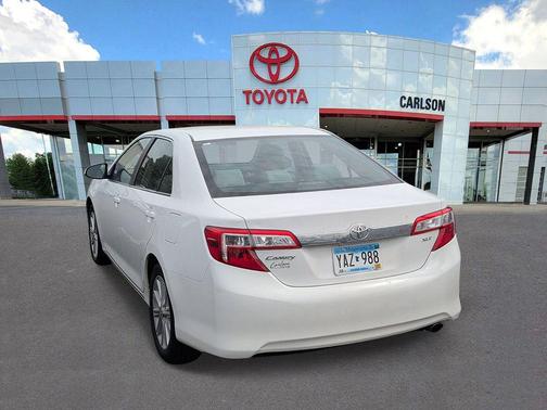 Super White 2012 Toyota Camry XLE