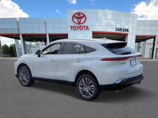 Blizzard Pearl 2021 Toyota Venza XLE