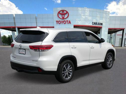 Blizzard Pearl 2019 Toyota Highlander XLE