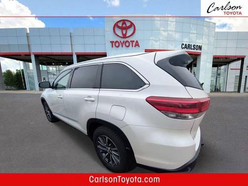 Blizzard Pearl 2019 Toyota Highlander XLE