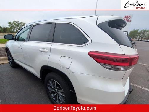 Blizzard Pearl 2019 Toyota Highlander XLE