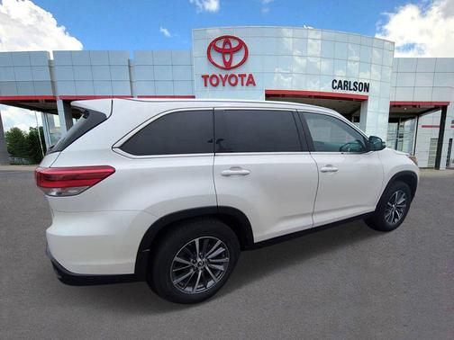 Blizzard Pearl 2019 Toyota Highlander XLE