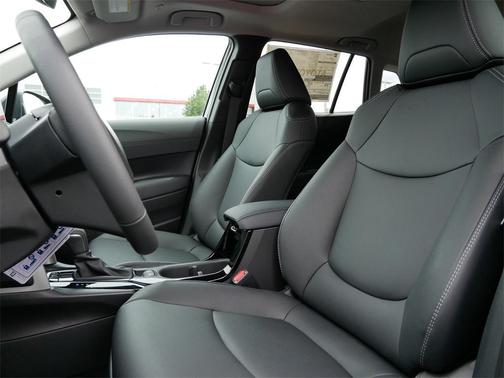 2025 Toyota Corolla Cross XLE