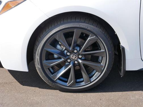 Wind Chill Pearl 2026 Toyota Corolla Hybrid SE