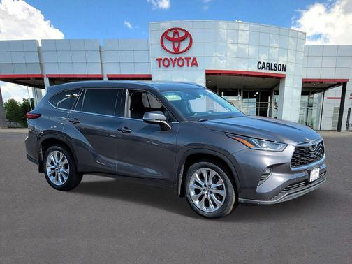 Magnetic Gray Metallic 2022 Toyota Highlander Limited
