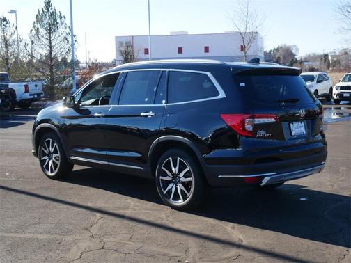 2021 Honda Pilot Touring 8-Passenger