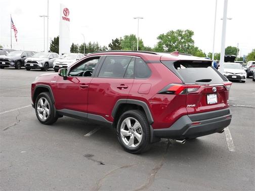 2021 Toyota RAV4 Hybrid XLE Premium