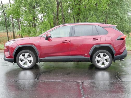 2021 Toyota RAV4 Hybrid XLE Premium