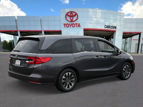Sonic Gray Pearl 2024 Honda Odyssey EX-L