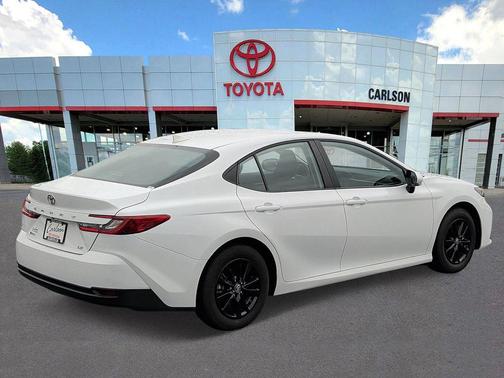 Ice Cap 2026 Toyota Camry LE