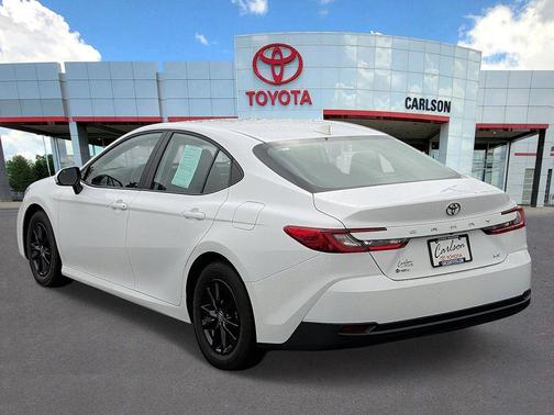 Ice Cap 2026 Toyota Camry LE