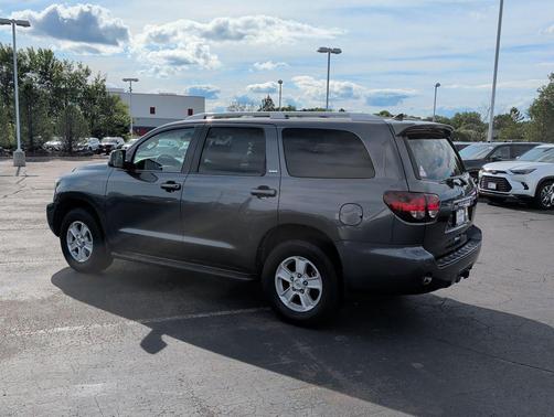 Magnetic Gray Metallic 2019 Toyota Sequoia SR5