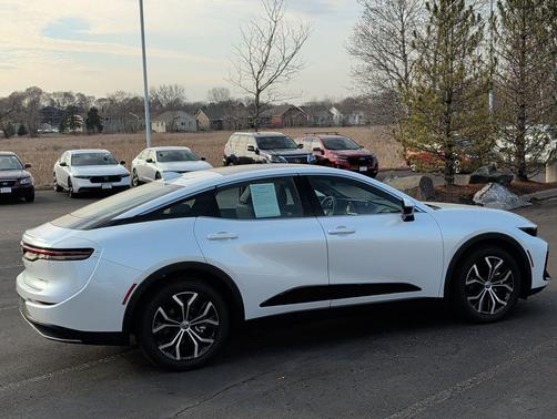 Oxygen White 2024 Toyota Crown Limited