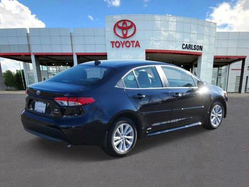 2025 Toyota Corolla Hybrid LE