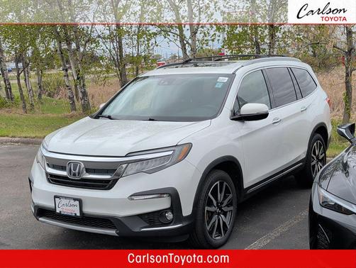 Lunar Silver Metallic 2020 Honda Pilot AWD Elite