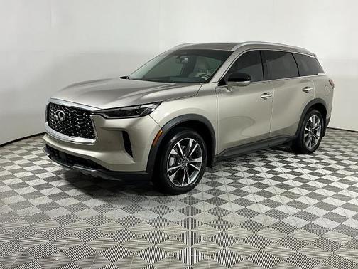 2022 INFINITI QX60 LUXE