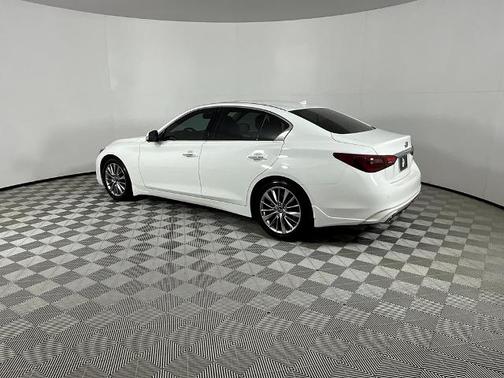 2022 INFINITI Q50 LUXE