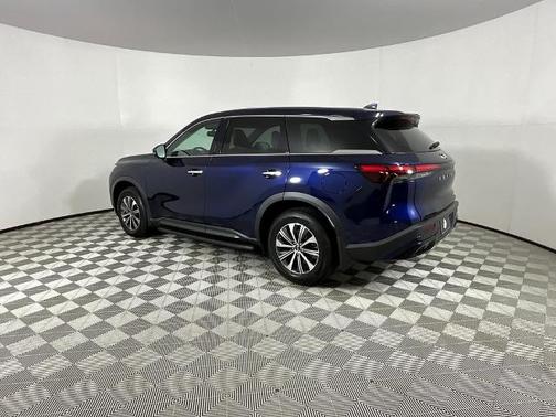 2022 INFINITI QX60 PURE