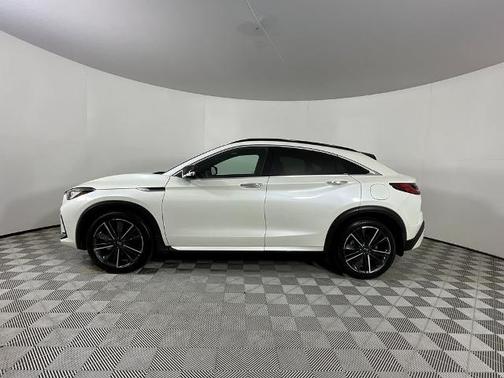 2023 INFINITI QX55 LUXE