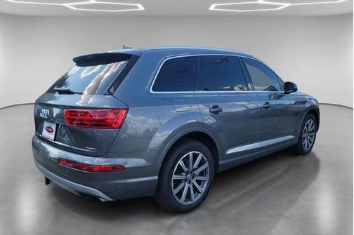 2019 Audi Q7 55 Premium Plus