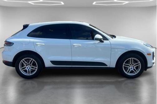 2020 Porsche Macan Base