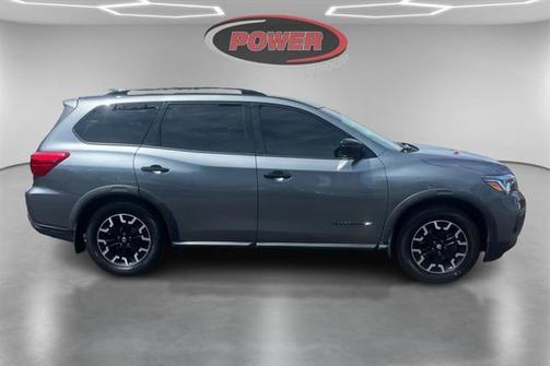 2020 Nissan Pathfinder 4x4 SL