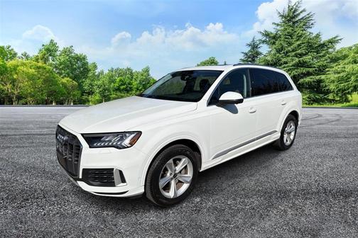 2024 Audi Q7 45 Premium Plus
