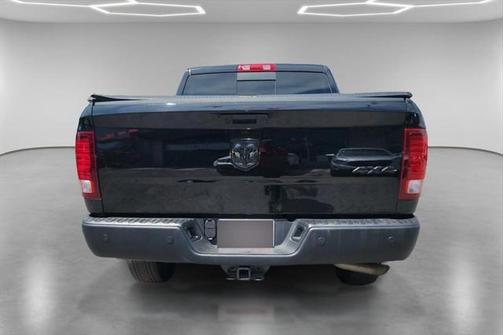 2019 RAM 1500 SLT