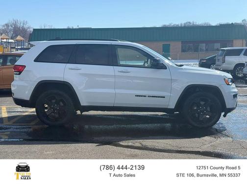 Bright White Clearcoat 2019 Jeep Grand Cherokee Upland