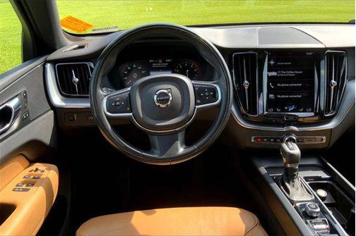 2018 Volvo XC60 T6 Momentum
