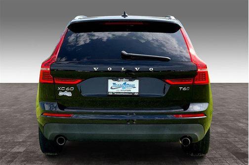 2018 Volvo XC60 T6 Momentum