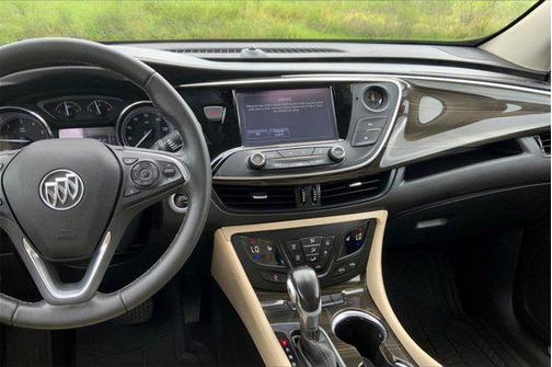 2020 Buick Envision FWD Essence