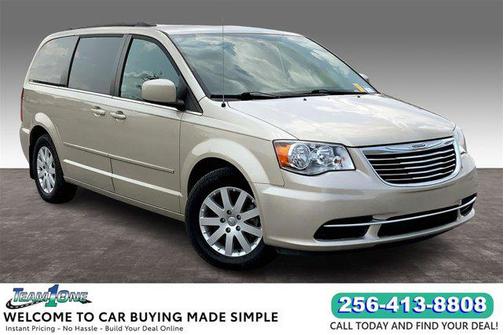 2016 Chrysler Town & Country LX