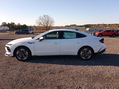 2026 Hyundai SONATA SEL