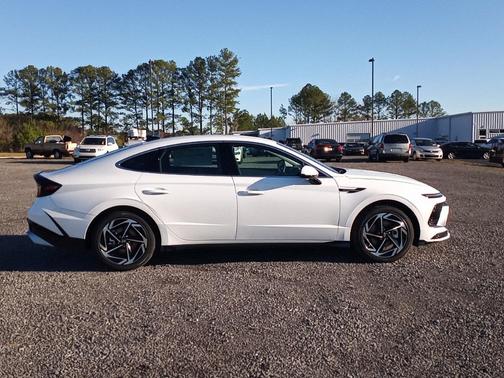 2026 Hyundai SONATA SEL