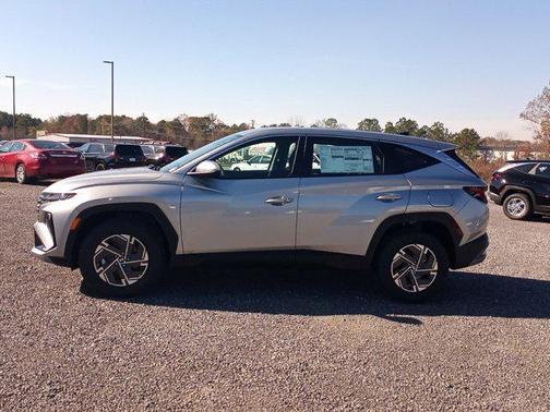 2026 Hyundai TUCSON Hybrid Blue SE