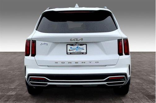 2022 Kia Sorento S
