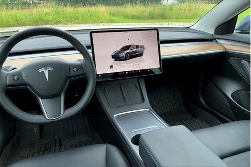 2023 Tesla Model 3 Standard Range