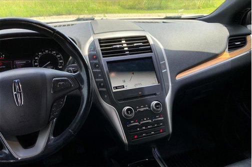 2016 Lincoln MKC Select