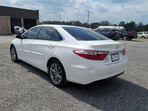 2015 Toyota Camry SE